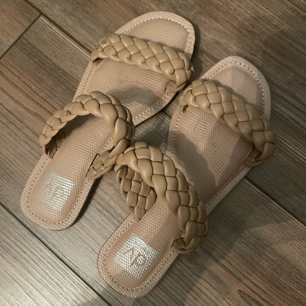 Dolce Vita Beige Braided Slide Sandals